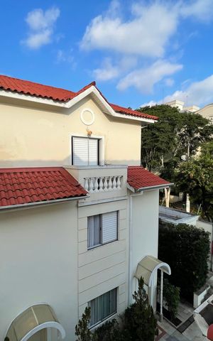 Casa à venda com 141m², 3 quartos e 2 vagas Casa à venda com 141m², 3 quartos e 2 vagasVista da varanda da suíte