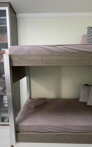 Casa à venda com 141m², 3 quartos e 2 vagas Casa à venda com 141m², 3 quartos e 2 vagasQuarto 2