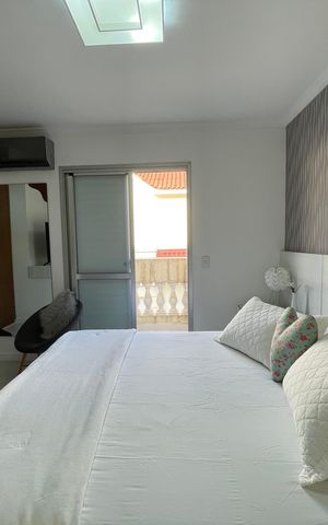Casa à venda com 141m², 3 quartos e 2 vagas Casa à venda com 141m², 3 quartos e 2 vagasSuíte