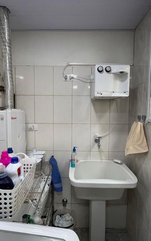 Casa à venda com 141m², 3 quartos e 2 vagas Casa à venda com 141m², 3 quartos e 2 vagasÁrea de Serviço