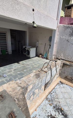 Casa para alugar com 450m², 4 quartos e sem vaga Casa para alugar com 450m², 4 quartos e sem vagaÁrea comum - Piscina