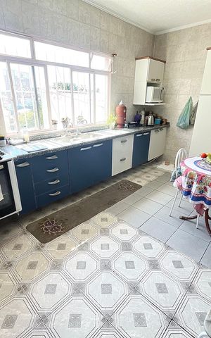 Casa para alugar com 450m², 4 quartos e sem vaga Casa para alugar com 450m², 4 quartos e sem vagaCozinha - Armários