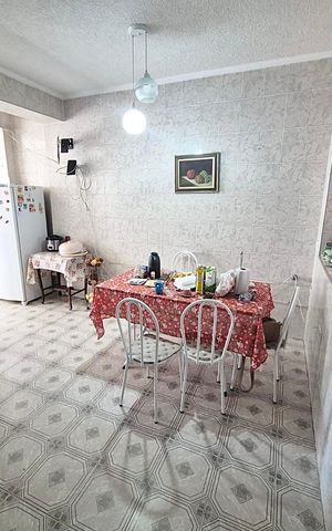 Casa para alugar com 450m², 4 quartos e sem vaga Casa para alugar com 450m², 4 quartos e sem vagaCozinha 2