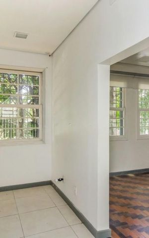 Casa para alugar com 196m², 1 quarto e 3 vagas Casa para alugar com 196m², 1 quarto e 3 vagasSala