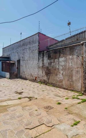 Casa para alugar com 250m², 3 quartos e 2 vagas Casa para alugar com 250m², 3 quartos e 2 vagasÁrea Externa