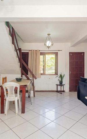 Casa para alugar com 250m², 3 quartos e 2 vagas Casa para alugar com 250m², 3 quartos e 2 vagasSala