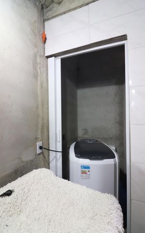Casa à venda com 50m², 3 quartos e sem vagaÁrea de Serviço e Varanda 