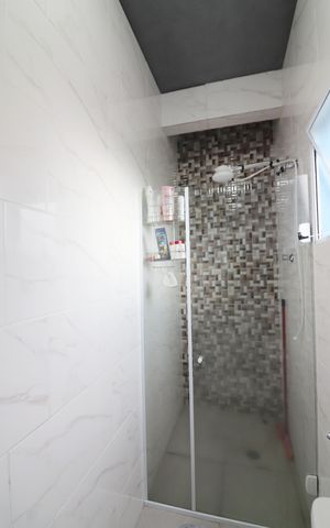 Casa à venda com 50m², 3 quartos e sem vagaBanheiro Social