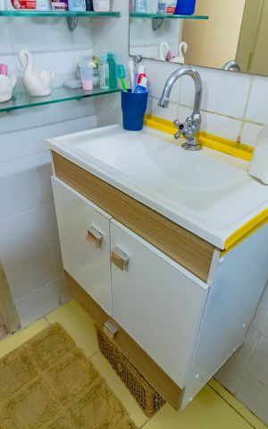Casa à venda com 180m², 2 quartos e 1 vaga