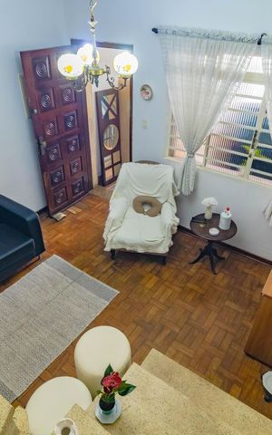 Casa à venda com 180m², 2 quartos e 1 vaga