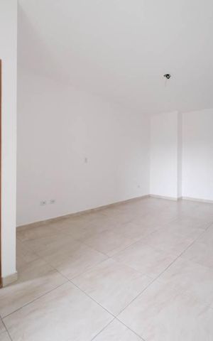 Casa à venda com 132m², 3 quartos e 2 vagasSuíte