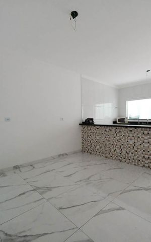 Casa à venda com 132m², 3 quartos e 2 vagasCozinha e Área de Serviço