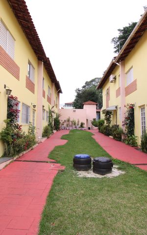 Casa de condomínio à venda com 130m², 2 quartos e 1 vagaÁrea Comum