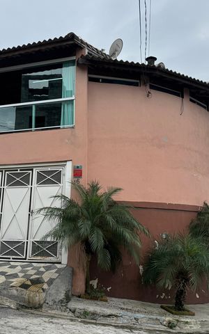 Casa à venda com 80m², 2 quartos e 2 vagasFachada 