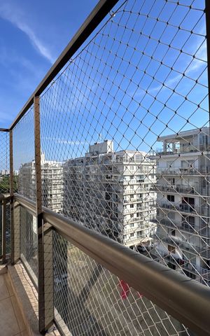 Apartamento à venda com 166m², 4 quartos e 2 vagasVaranda