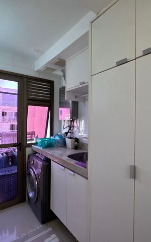 Apartamento à venda com 166m², 4 quartos e 2 vagasCozinha e Área de Serviço
