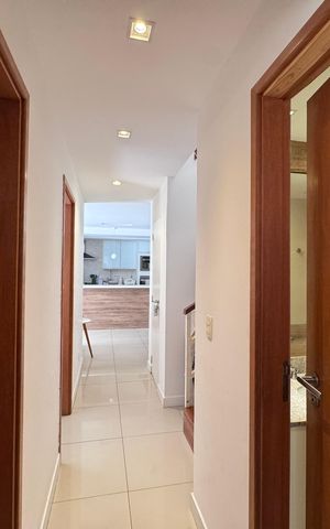 Apartamento à venda com 166m², 4 quartos e 2 vagasCorredor