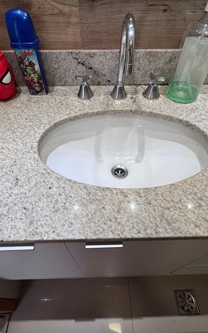 Apartamento à venda com 166m², 4 quartos e 2 vagasBanheiro Social