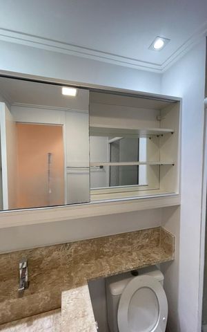 Apartamento à venda com 55m², 2 quartos e 1 vaga Apartamento à venda com 55m², 2 quartos e 1 vagaBanheiro