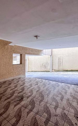 Casa de condomínio à venda com 120m², 3 quartos e 1 vaga Casa de condomínio à venda com 120m², 3 quartos e 1 vagaGaragem