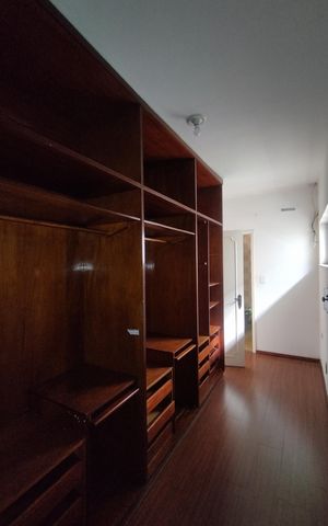Casa para alugar com 281m², 3 quartos e 4 vagas