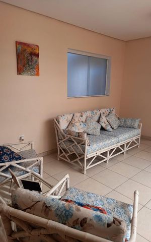 Casa à venda com 180m², 3 quartos e 2 vagas Casa à venda com 180m², 3 quartos e 2 vagasSala