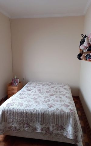 Casa à venda com 180m², 3 quartos e 2 vagas Casa à venda com 180m², 3 quartos e 2 vagasQuarto