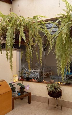 Casa à venda com 180m², 3 quartos e 2 vagas Casa à venda com 180m², 3 quartos e 2 vagasÁrea externa