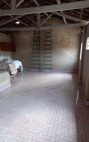 Casa à venda com 180m², 3 quartos e 2 vagas