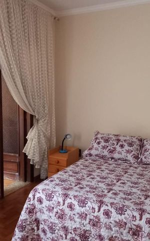 Casa à venda com 180m², 3 quartos e 2 vagas Casa à venda com 180m², 3 quartos e 2 vagasQuarto