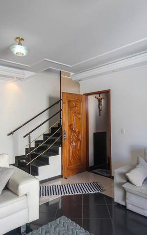 Casa para alugar com 355m², 4 quartos e 2 vagas Casa para alugar com 355m², 4 quartos e 2 vagasSala
