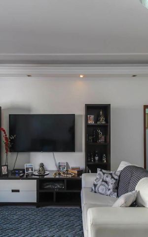 Casa para alugar com 355m², 4 quartos e 2 vagas Casa para alugar com 355m², 4 quartos e 2 vagasSala