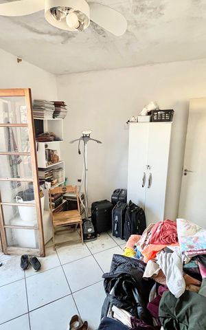 Casa à venda com 230m², 5 quartos e 3 vagas Casa à venda com 230m², 5 quartos e 3 vagasQuarto 5
