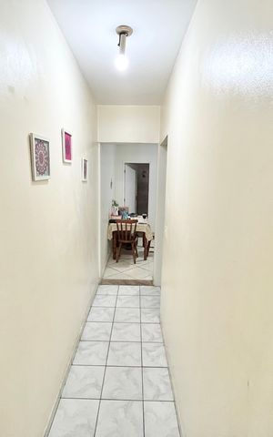 Casa à venda com 230m², 5 quartos e 3 vagas Casa à venda com 230m², 5 quartos e 3 vagasCorredor