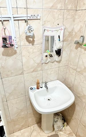 Casa à venda com 230m², 5 quartos e 3 vagas Casa à venda com 230m², 5 quartos e 3 vagasBanheiro 2