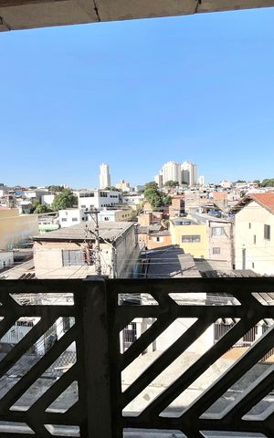 Casa à venda com 230m², 5 quartos e 3 vagas Casa à venda com 230m², 5 quartos e 3 vagasVaranda Quarto 5