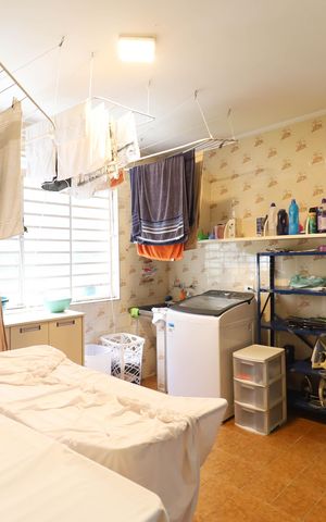Casa à venda com 320m², 4 quartos e 6 vagas