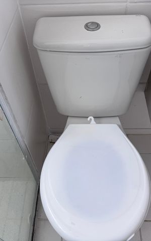 Apartamento à venda com 43m², 2 quartos e 1 vaga Apartamento à venda com 43m², 2 quartos e 1 vagaBanheiro Social