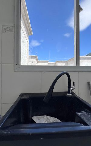 Apartamento à venda com 43m², 2 quartos e 1 vaga Apartamento à venda com 43m², 2 quartos e 1 vagaCozinha e Área de Serviço