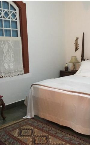 Casa para alugar com 687m², 5 quartos e 6 vagas Casa para alugar com 687m², 5 quartos e 6 vagasQuarto 2