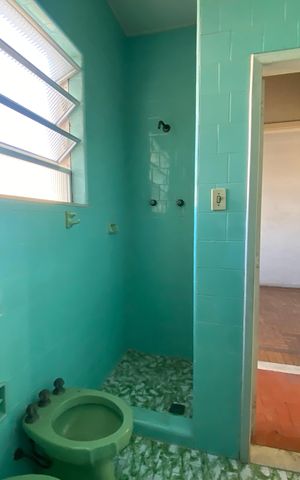Apartamento à venda com 70m², 2 quartos e sem vagaBanheiro