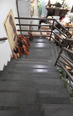 Casa à venda com 650m², 3 quartos e 4 vagasEscada