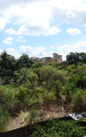 Casa para alugar com 180m², 2 quartos e 1 vagaVista da Sacada
