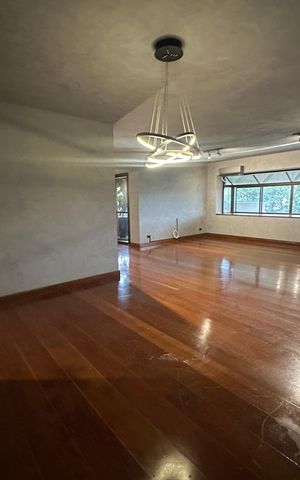 Apartamento para alugar com 300m², 4 quartos e 3 vagas Apartamento para alugar com 300m², 4 quartos e 3 vagasSala