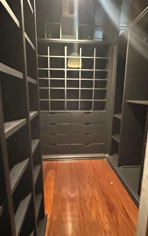 Apartamento para alugar com 300m², 4 quartos e 3 vagas Apartamento para alugar com 300m², 4 quartos e 3 vagasclo