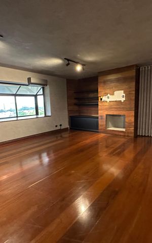 Apartamento para alugar com 300m², 4 quartos e 3 vagas Apartamento para alugar com 300m², 4 quartos e 3 vagasSala