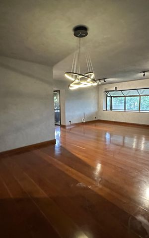Apartamento para alugar com 300m², 4 quartos e 3 vagas Apartamento para alugar com 300m², 4 quartos e 3 vagasSala