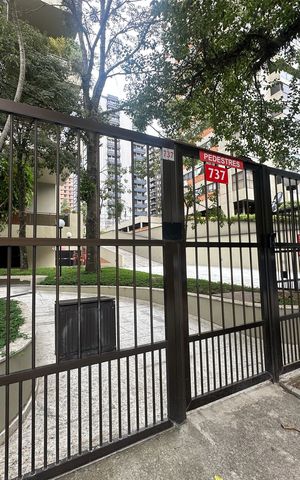 Apartamento para alugar com 300m², 4 quartos e 3 vagas Apartamento para alugar com 300m², 4 quartos e 3 vagasFachada e portaria