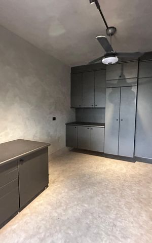 Apartamento para alugar com 300m², 4 quartos e 3 vagas Apartamento para alugar com 300m², 4 quartos e 3 vagasCozinha