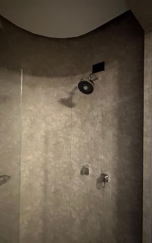 Apartamento para alugar com 300m², 4 quartos e 3 vagas Apartamento para alugar com 300m², 4 quartos e 3 vagasBanheiro Social